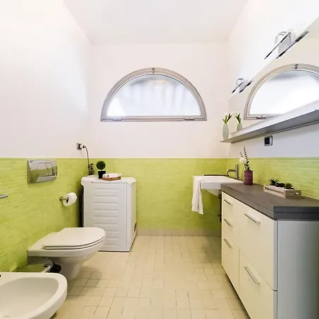 Apartment The Pyramids Of Motor Valley - Ra's Modena