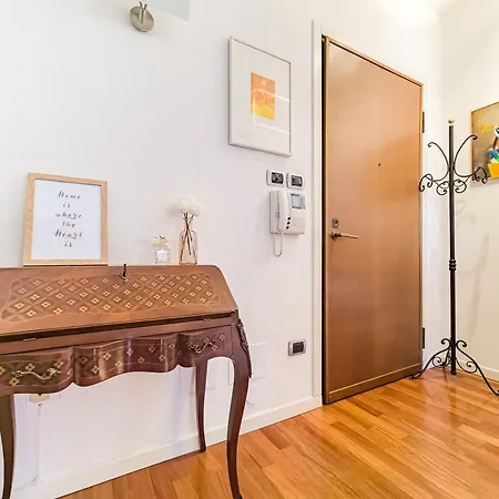 Apartment The Pyramids Of Motor Valley - Ra's *