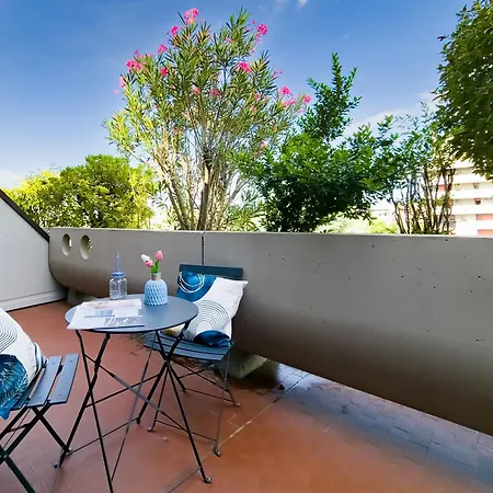 The Pyramids Of Motor Valley - Ra's Apartment