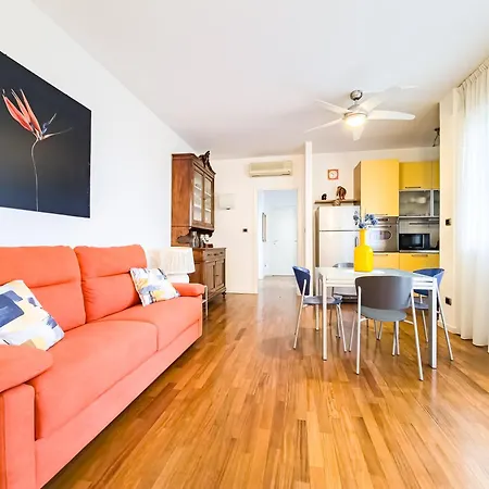 Apartment The Pyramids Of Motor Valley - Ra's