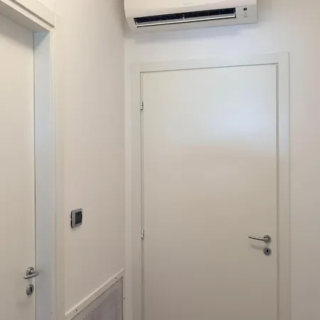 Apartment The Pyramids Of Motor Valley - Ra's *