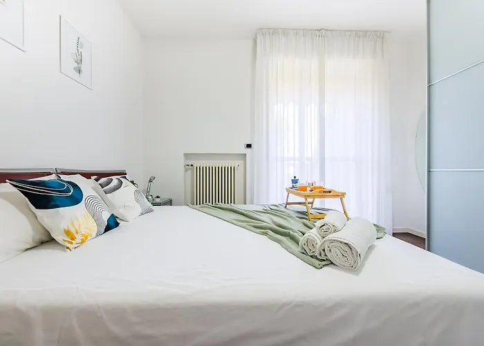 The Pyramids Of Motor Valley - Ra's * Modena